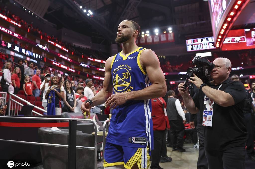 库里:进入生涯第17赛季 我依然能达到巅峰状态