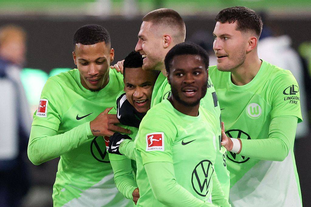 周日027德甲焦点战:多特蒙德主场火力全开,沃尔夫斯堡难逃一败?