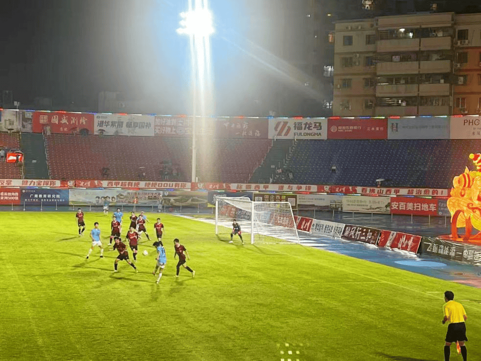 佛山福彩亮相“西甲”绿茵场,公益理念与足球热情共燃