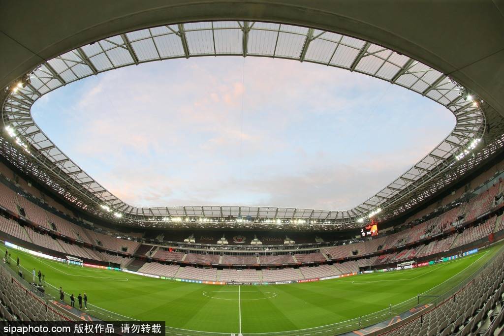 登顶积分榜首,罗马赛季前三个意甲客场全胜,队史第四次做到