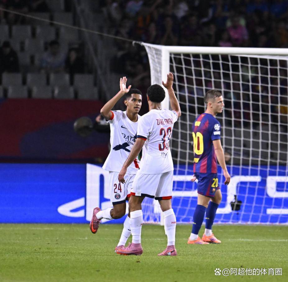 1:2!拉莫斯第90分钟绝杀,卫冕冠军掀翻巴萨,弗里克遭赛季首败